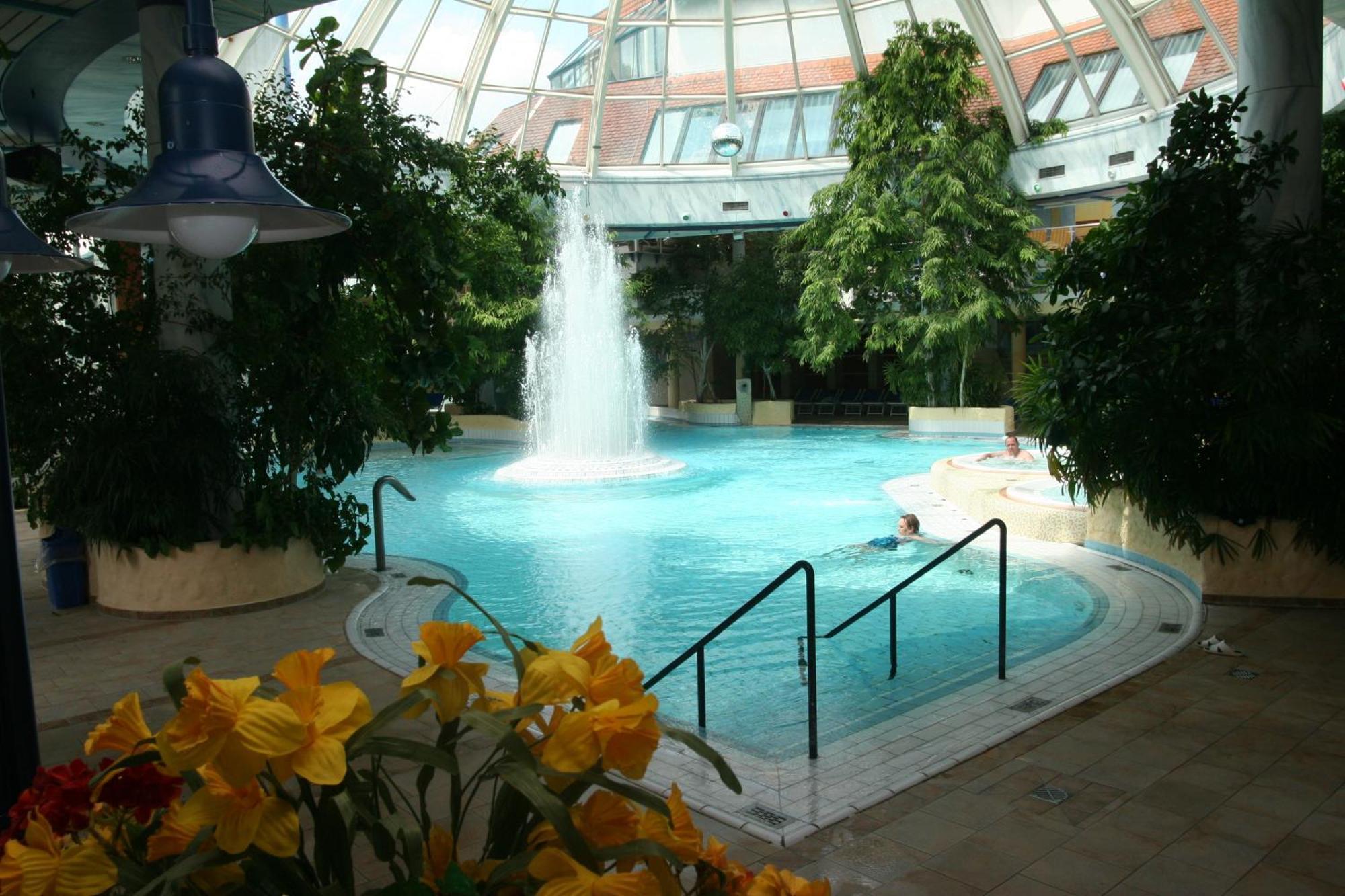 Vital Hotel Westfalen Therme Wellness Resort & Spa Bad Lippspringe Eksteriør billede